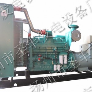 康明斯動力配套500千瓦柴油發(fā)電機組KTA19-G4