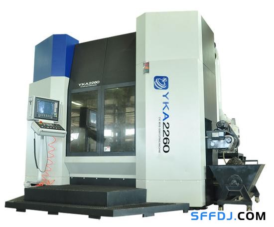 （湖南中大創(chuàng)遠(yuǎn)數(shù)控裝備有限公司研制的中國首臺(tái)擁有自主知識(shí)產(chǎn)權(quán)的干切機(jī)床）