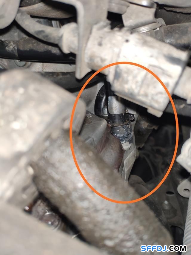 30萬公里的大眾輝騰發(fā)電機(jī)損壞，維修師傅：拆到懷疑人生