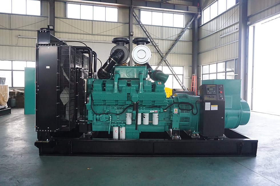 KTA38-G2A重慶康明斯動力配套800KW柴油發(fā)電機組報價